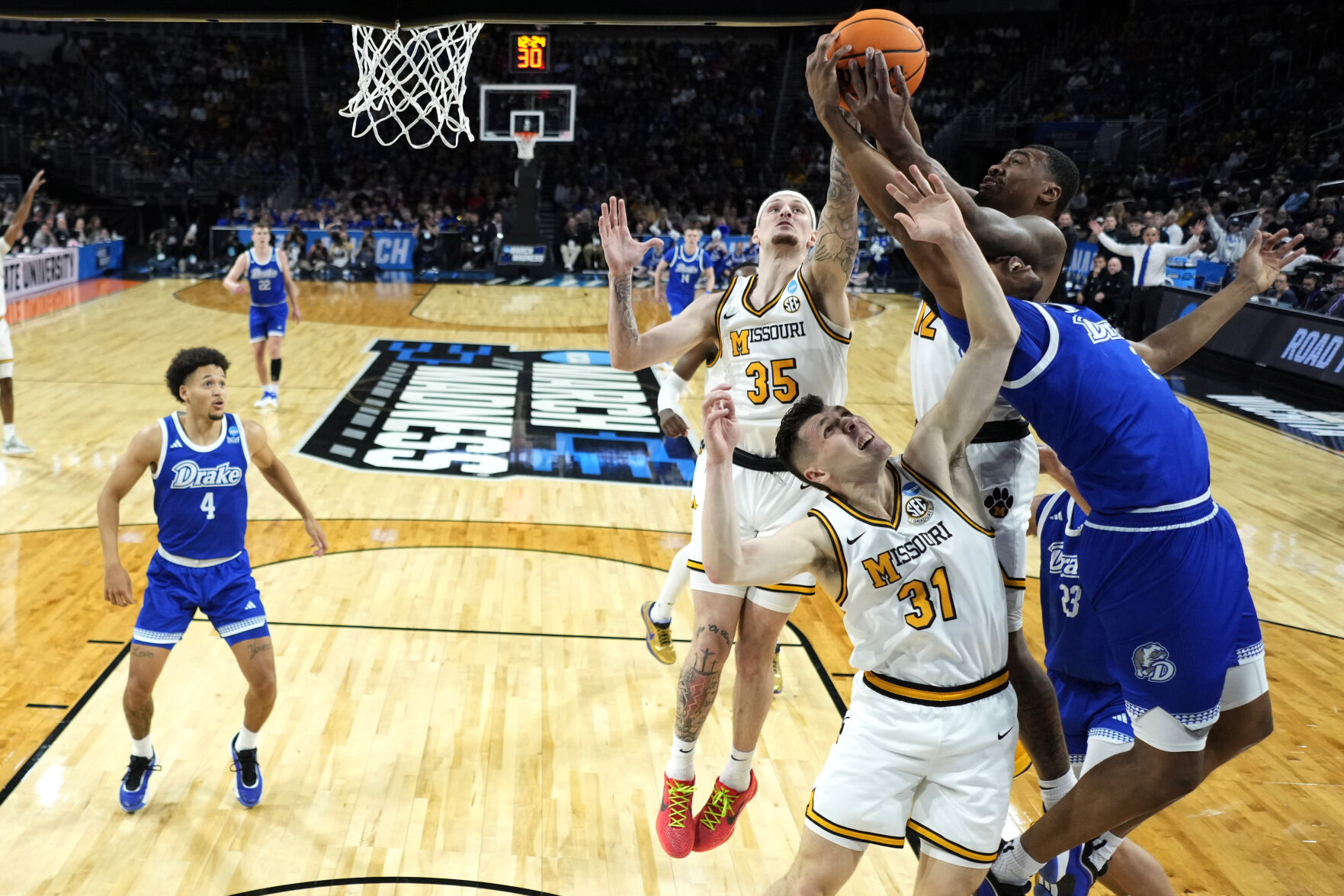 NCAA Drake Missouri Basketball